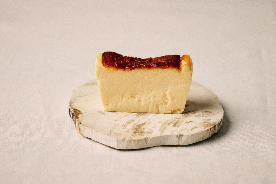 なめらかバスチーのプレーンのカットされた写真